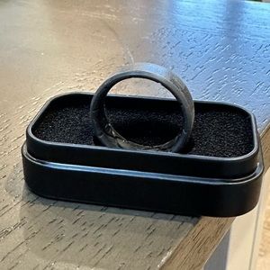 Groove Edge Deep Stone Flag Ring